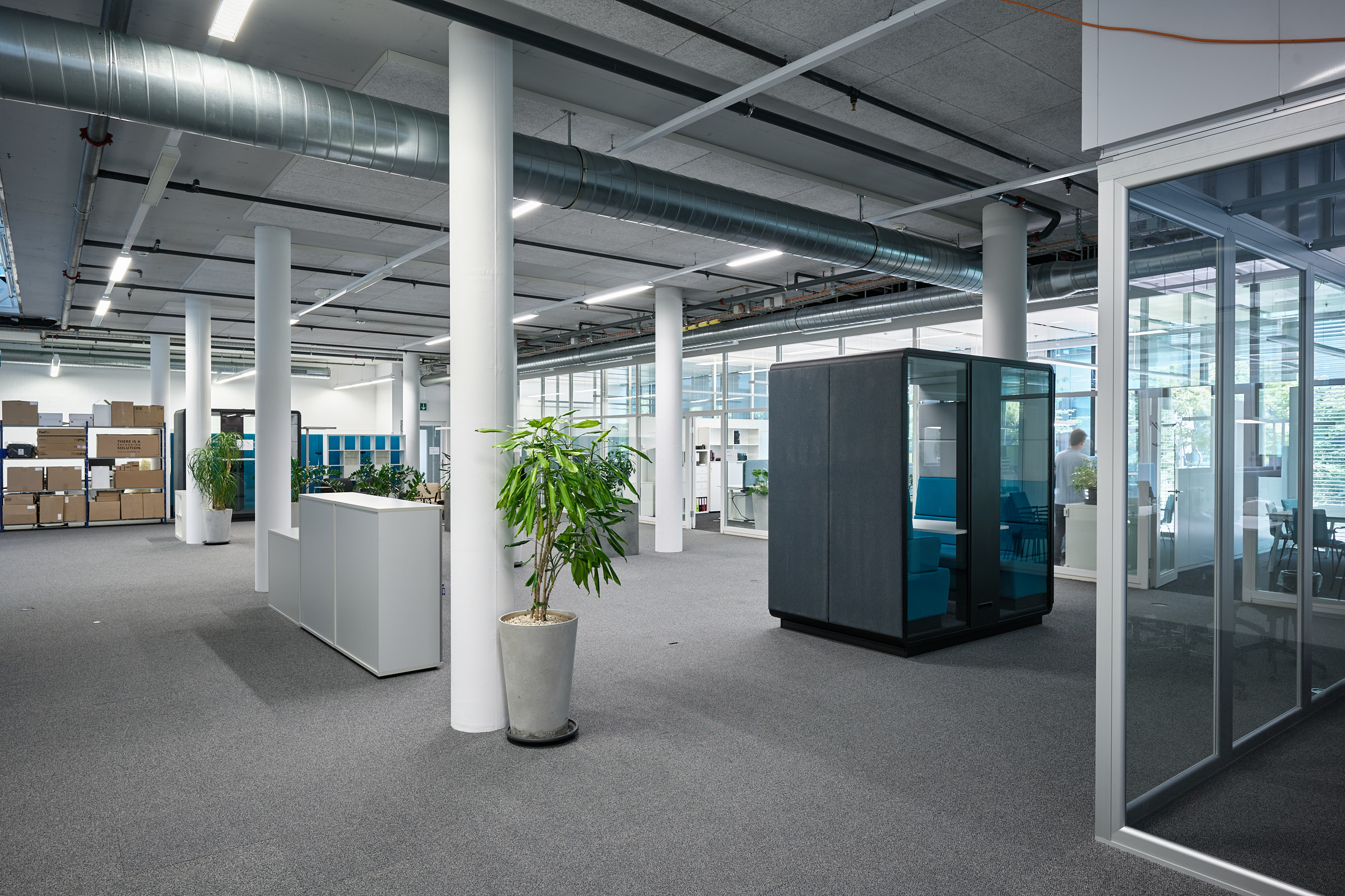 Menhir Photonics grand opening internal